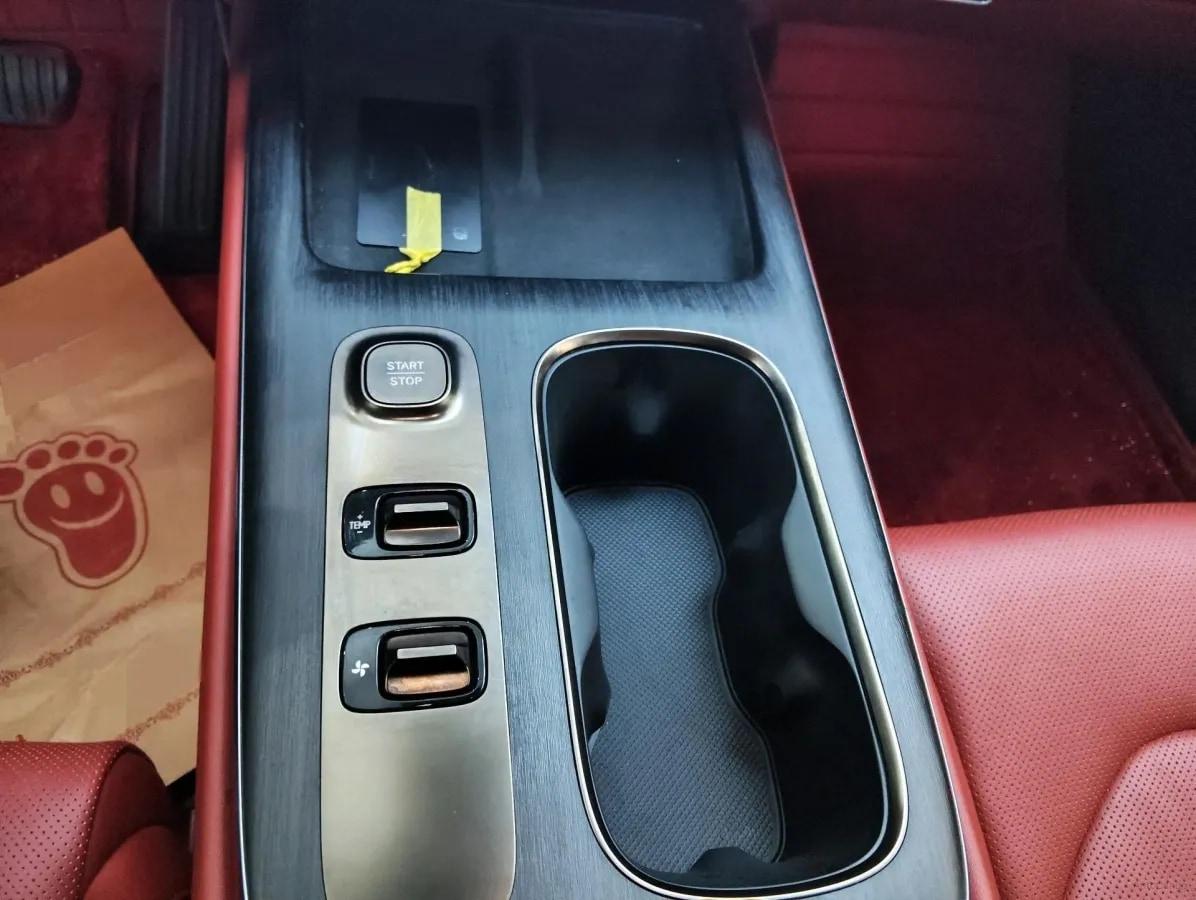 2024 Xiaomi SU7 BEV 73.6KWH 700km image 6
