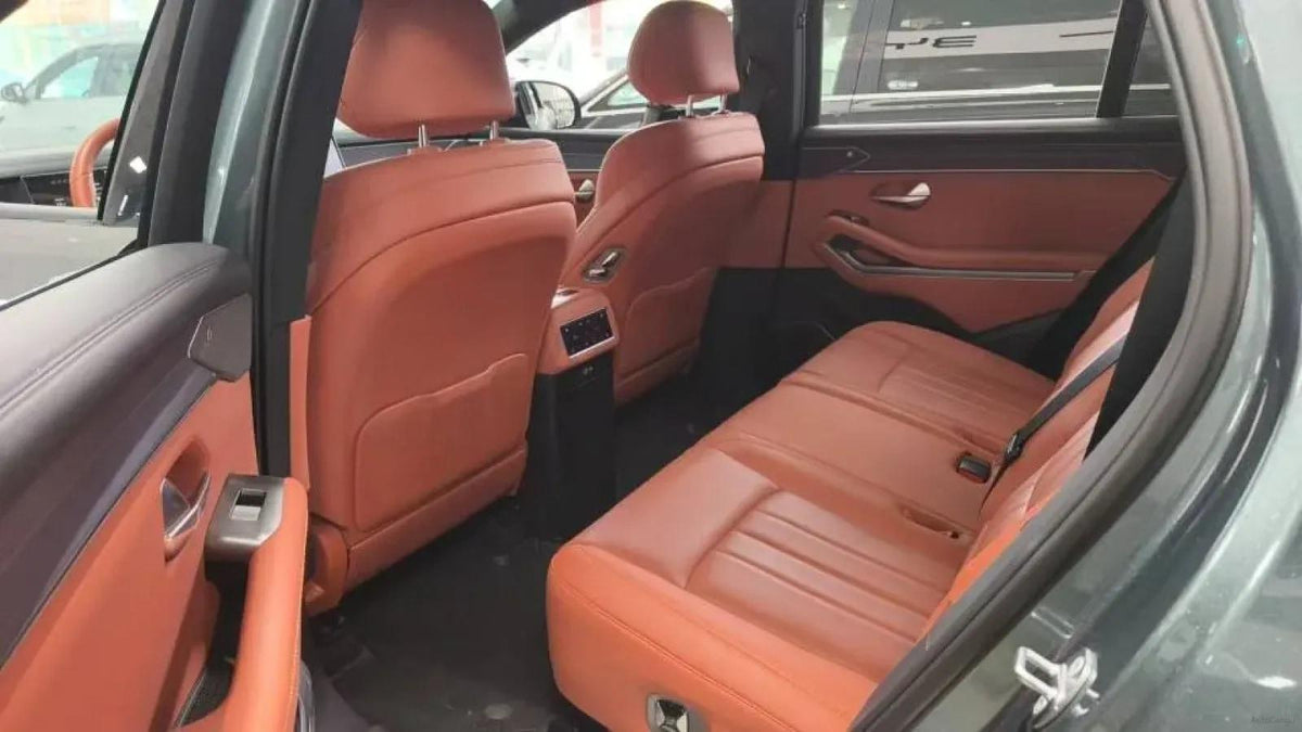 2025 BYD Tang L 1.5T 156HP L4 E-CVT PHEV 35.6KWH 175km image 6