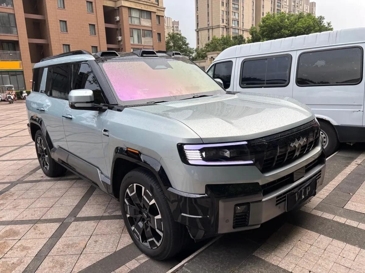 2025 FangChengBao Bao 8 2.0T 245HP L4 E-CVT PHEV 36.8KWH image 6