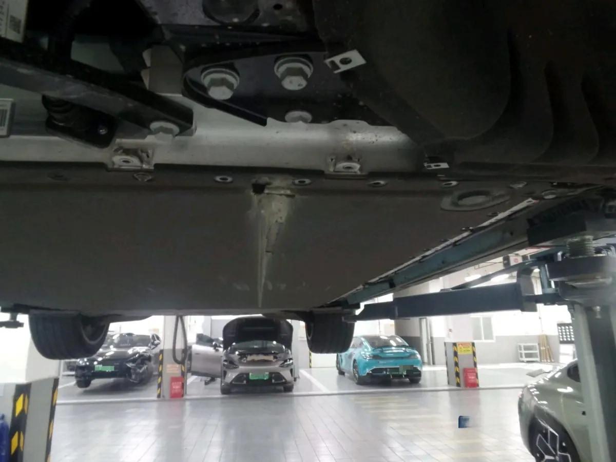2024 Xiaomi SU7 BEV 101KWH image 6