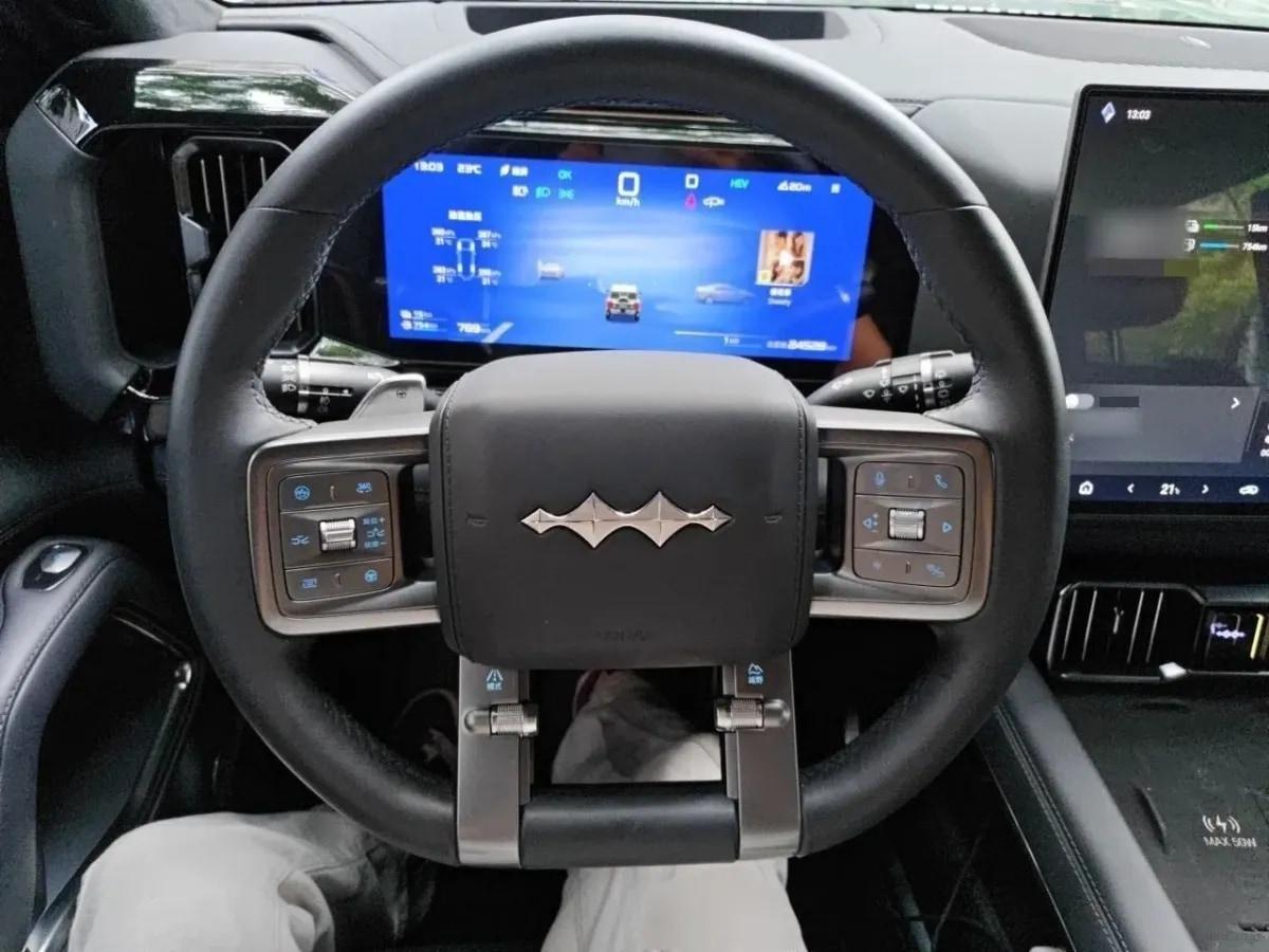 2025 FangChengBao Bao 8 2.0T 245HP L4 E-CVT PHEV 36.8KWH image 6
