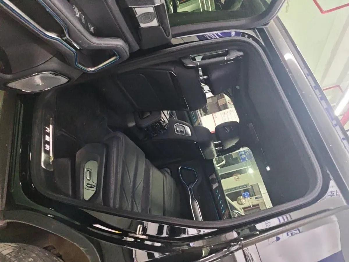 2025 Fang Cheng Bao Bao 8 2.0T 245HP L4 E-CVT PHEV 36.8KWH image 6