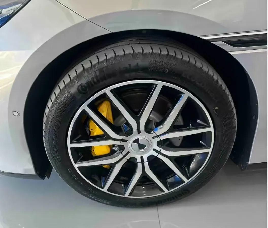 2024 Denza DenzaZ9GT 2.0T 207HP L4 E-CVT PHEV 38.5KWH 201km image 6