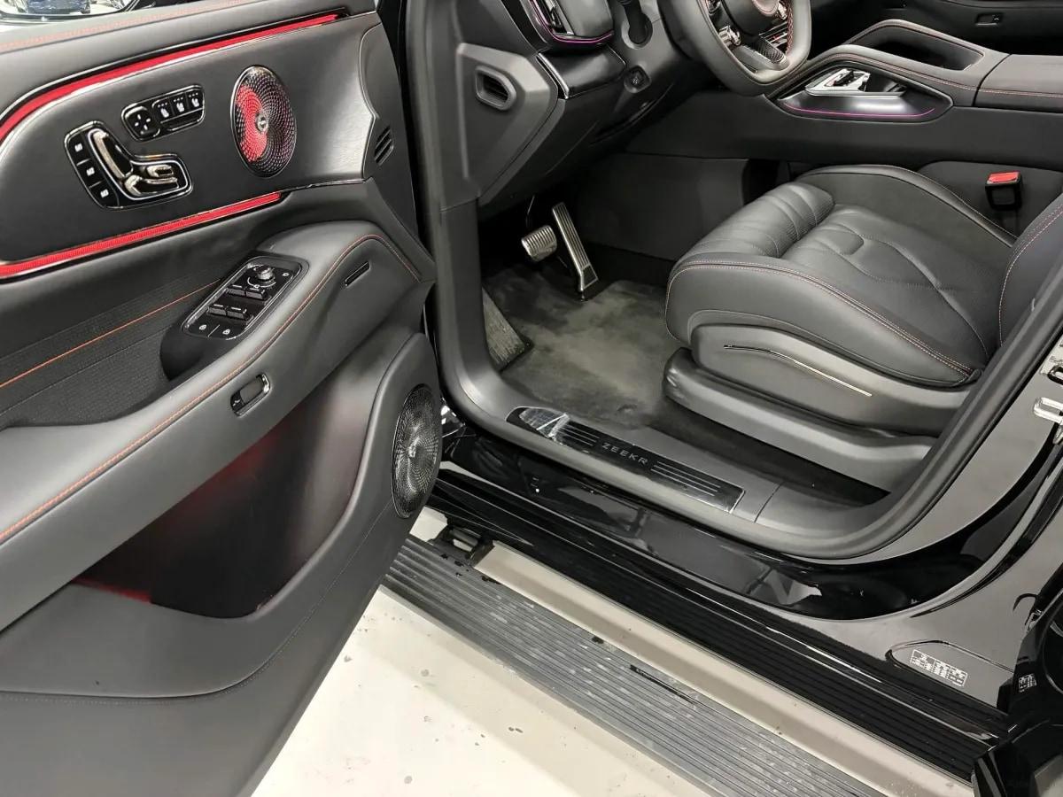 2026 Zeekr 8X 2.0T 279HP L4 1DHT PHEV 70KWH 330km image 6