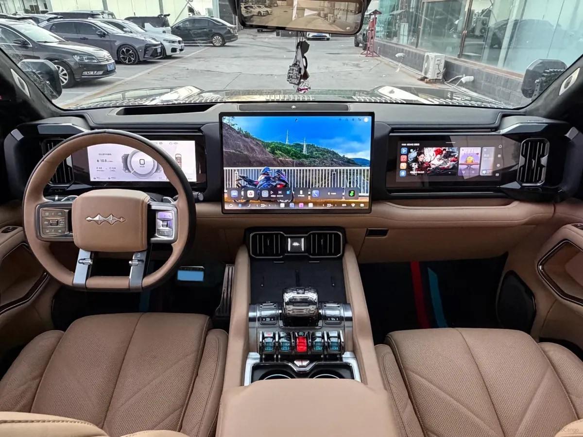 2025 FangChengBao Bao 8 2.0T 245HP L4 E-CVT PHEV 36.8KWH image 6