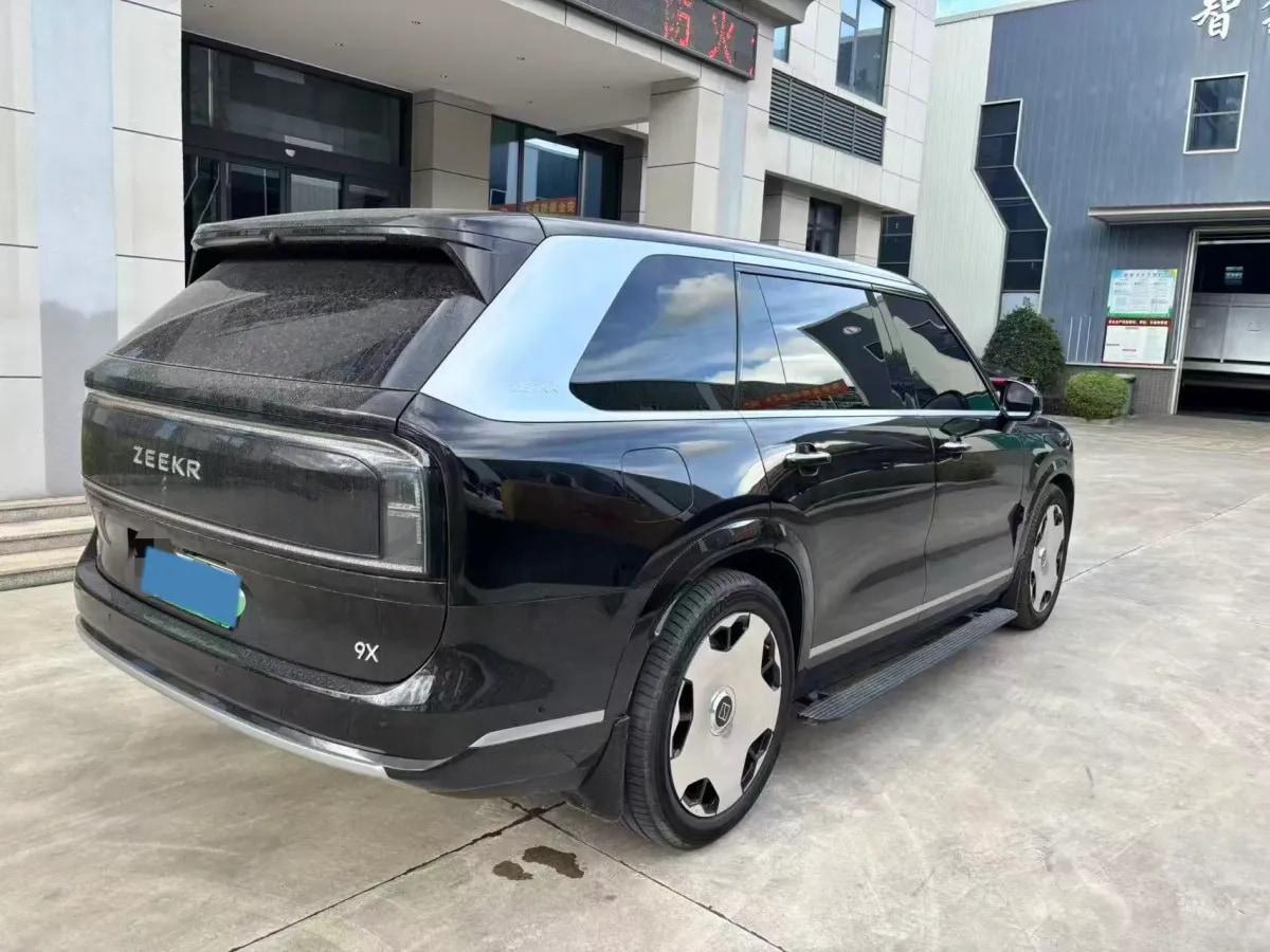 2025 Zeekr 9X 2.0T 279HP L4 1DHT PHEV image 6