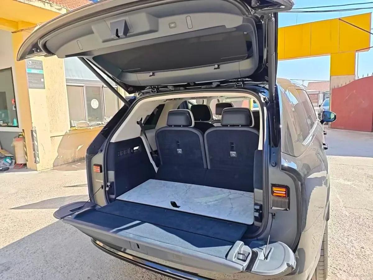 2025 Zeekr 9X 2.0T 279HP L4 1DHT PHEV 70KWH 355km image 6