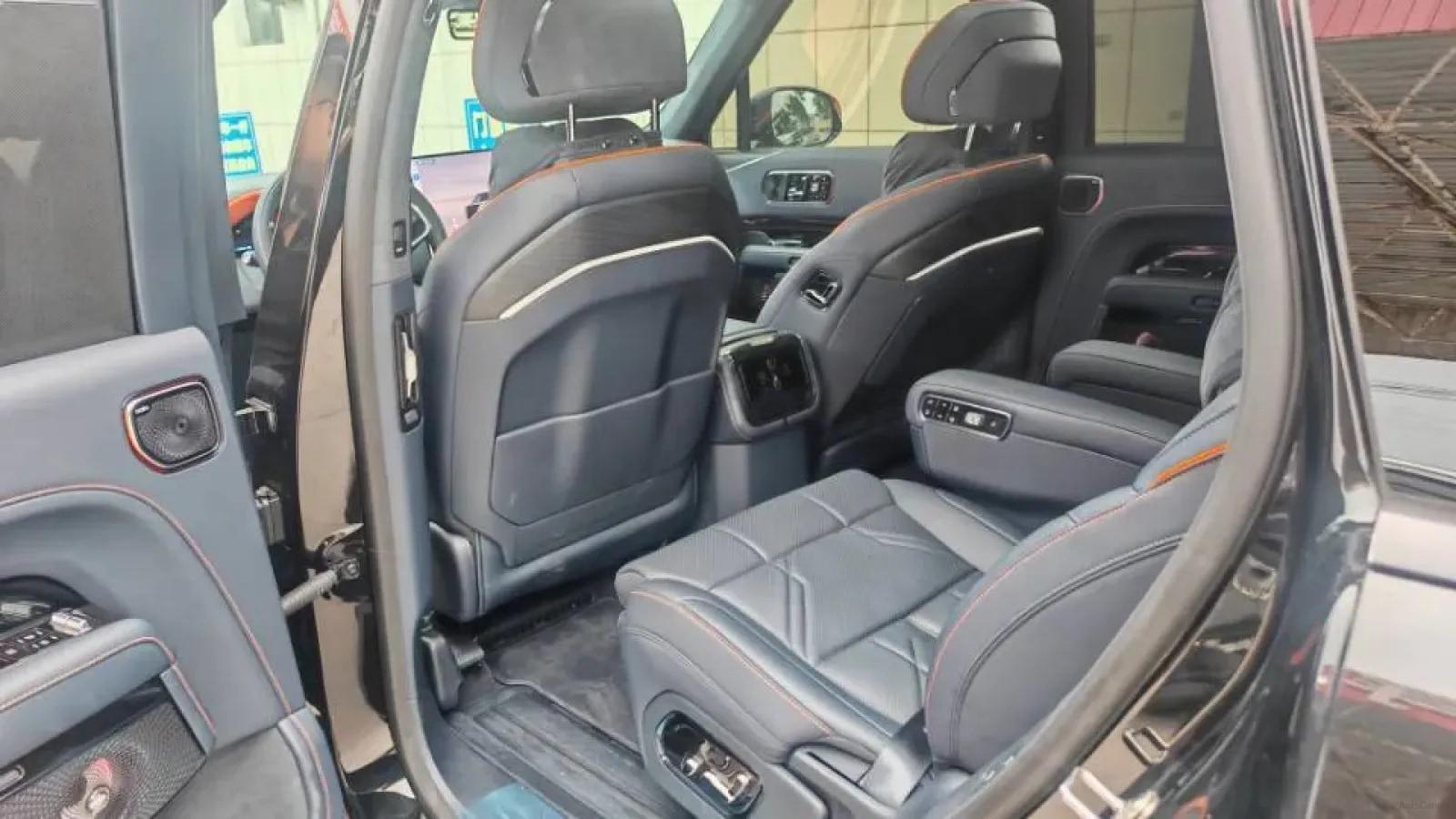 2025 Zeekr 9X 2.0T 279HP L4 1DHT PHEV 70KWH 355km image 6