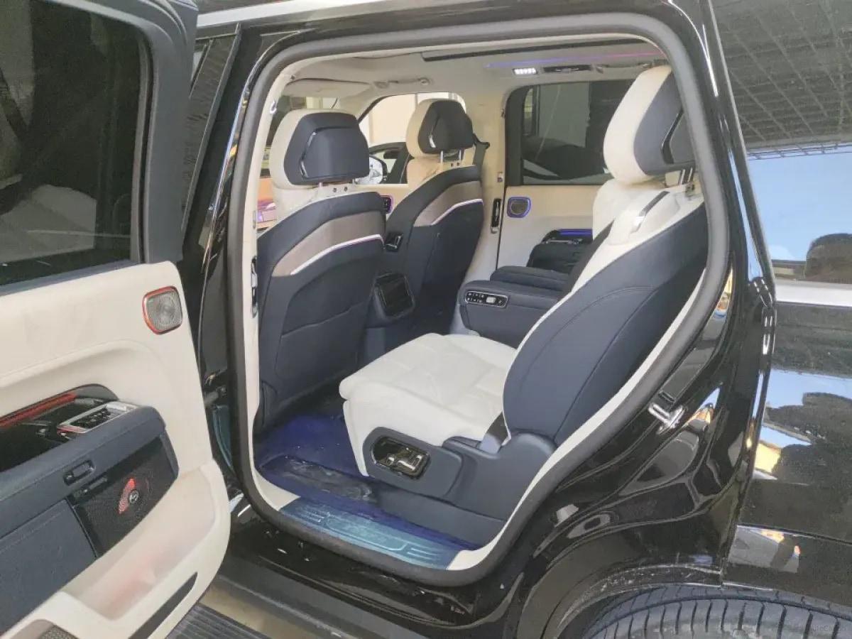 2025 Zeekr 9X 2.0T 279HP L4 1DHT PHEV image 6