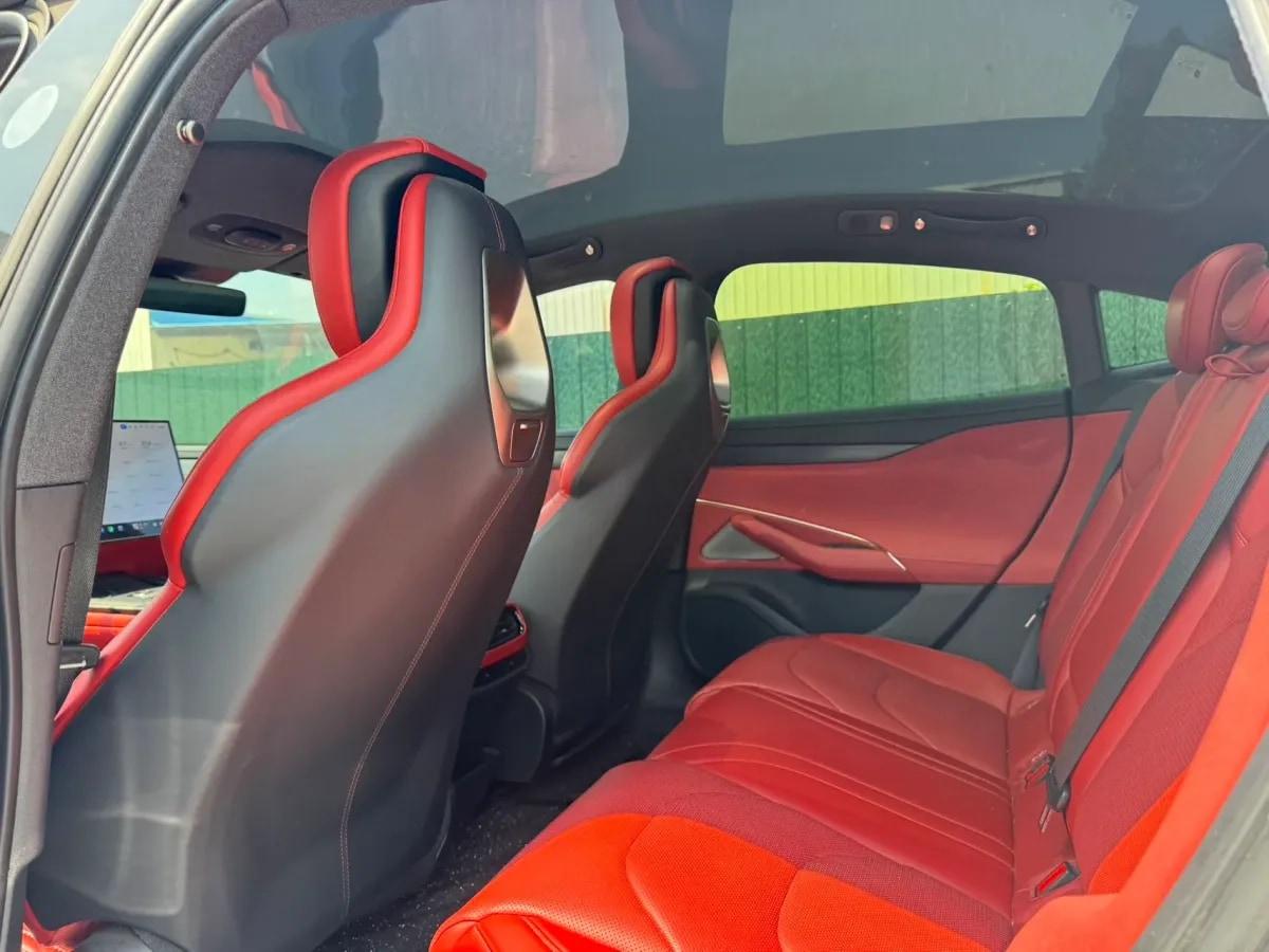 2024 Xiaomi SU7 BEV 73.6KWH image 6