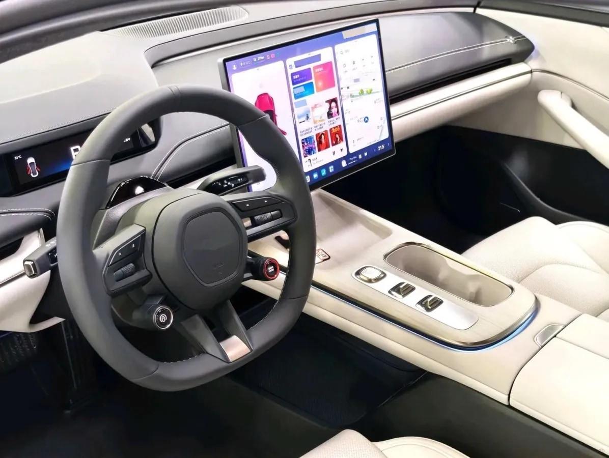 2024 Xiaomi SU7 BEV 73.6KWH 700km image 6