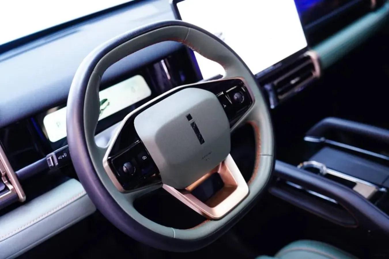 2024 iCAR iCAR 03 BEV 65.69KWH image 6