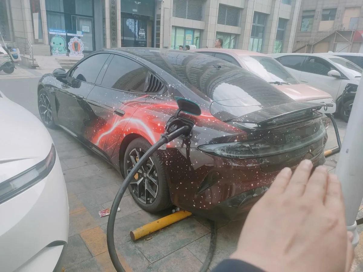 2024 Xiaomi SU7 BEV 73.6KWH 700km image 6