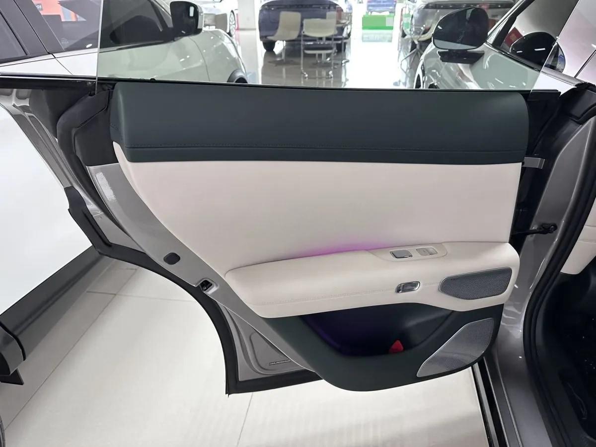 2025 Xiaomi YU7 BEV 96.3KWH image 6