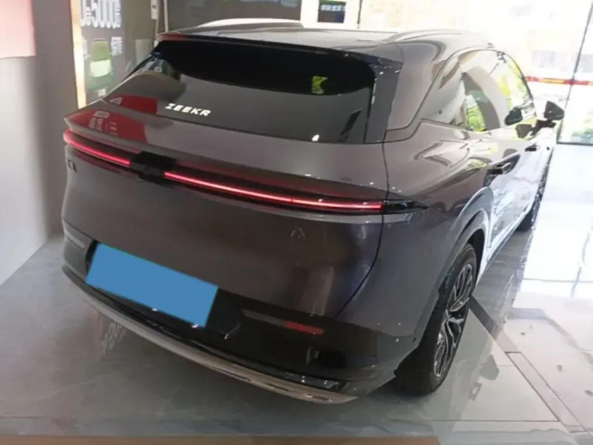 2025 Zeekr 7X BEV 75KWH image 6
