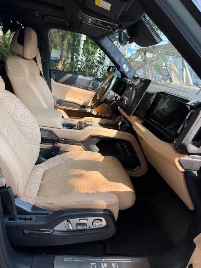 2025 Fang Cheng Bao Bao 8 2.0T 245HP L4 E-CVT PHEV 36.8KWH image 6