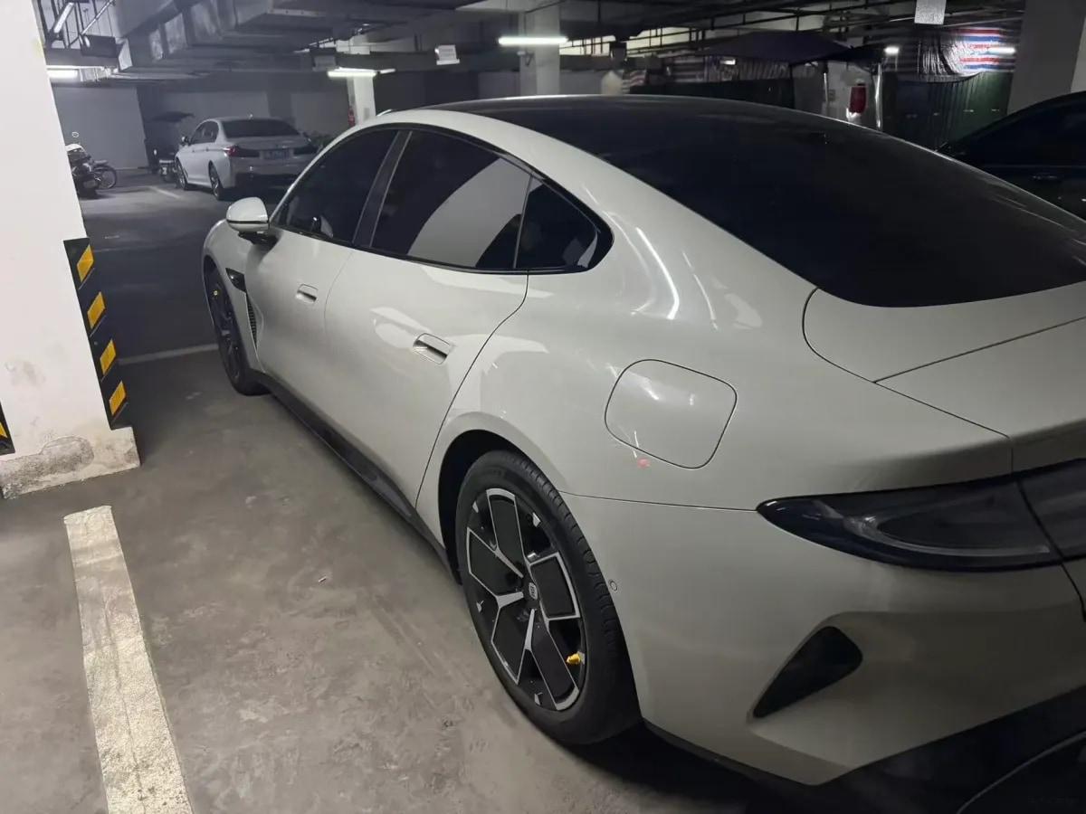2024 Xiaomi SU7 BEV 94.3KWH image 6