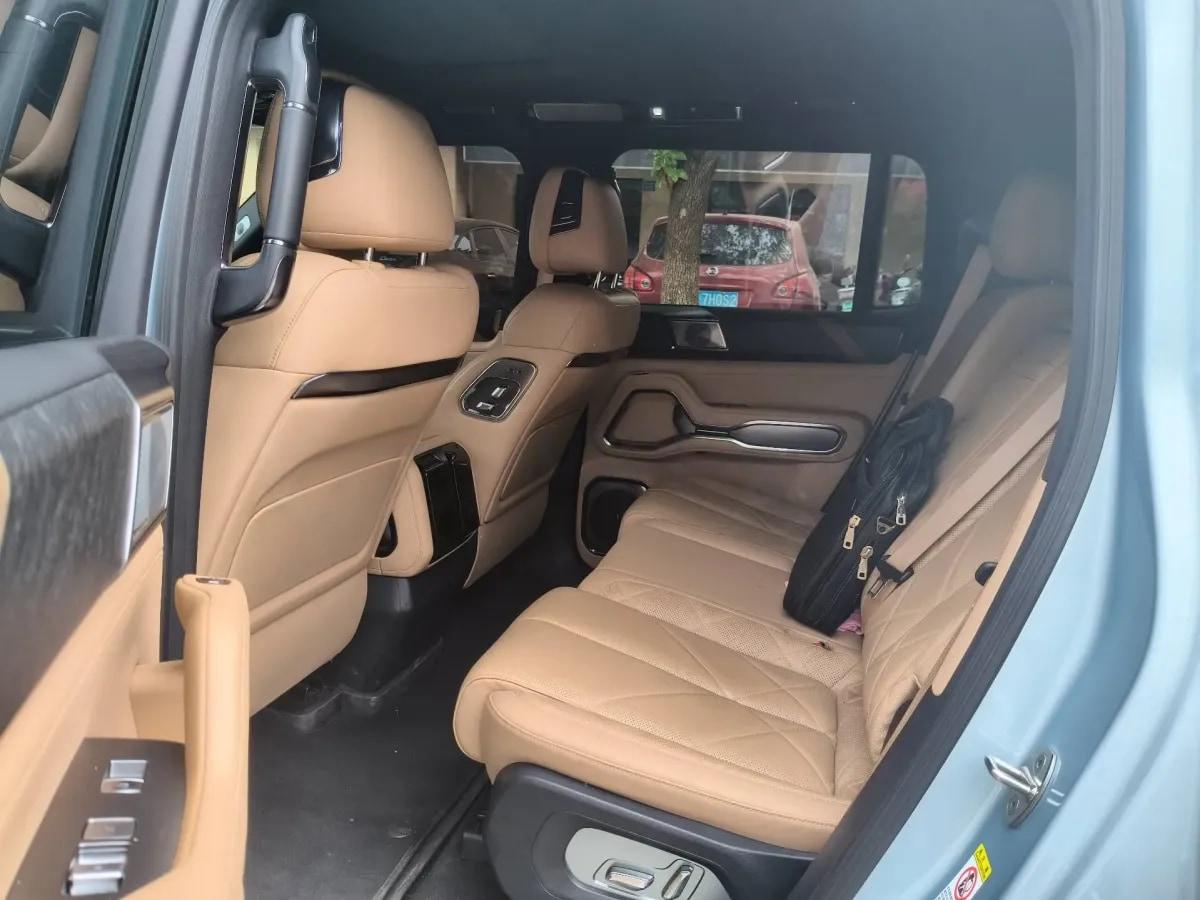 2025 Fang Cheng Bao Bao 8 2.0T 245HP L4 E-CVT PHEV 36.8KWH image 6