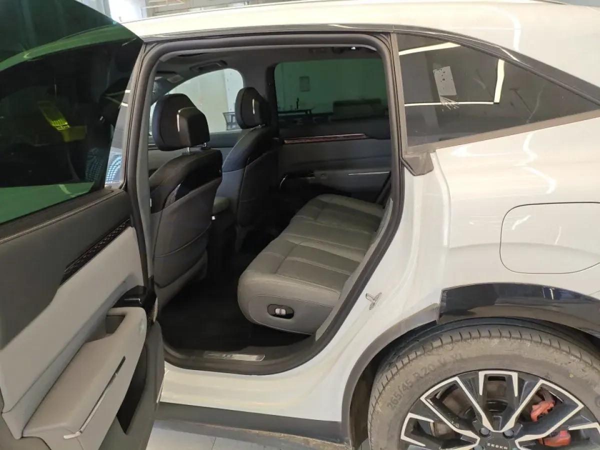 2025 Zeekr 7X BEV 100KWH image 6