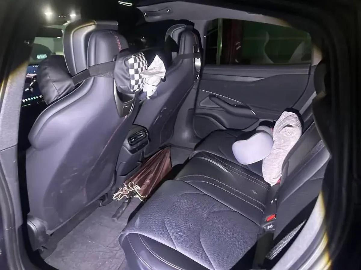 2024 Xiaomi SU7 BEV 94.3KWH 830km image 6