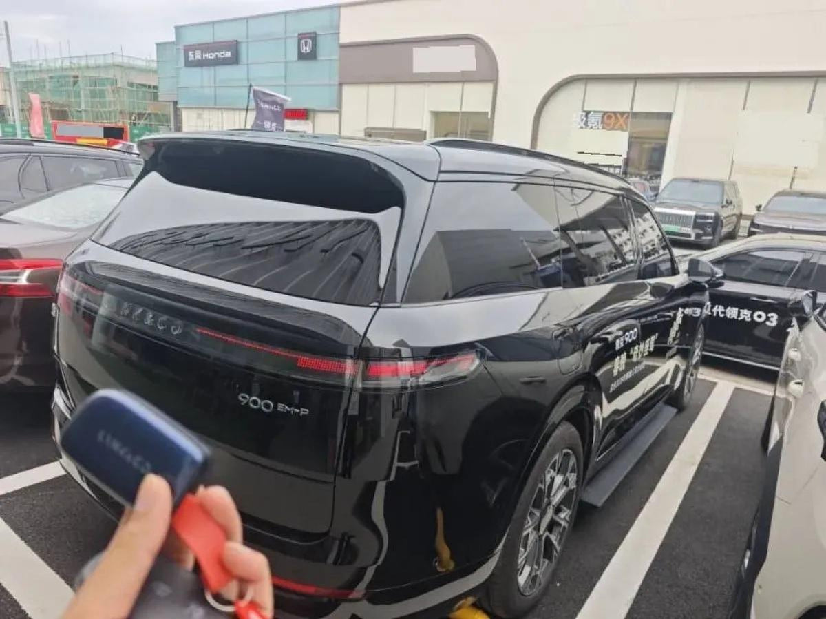 2025 LYNK&CO 900 2.0T 254HP L4 3DHT PHEV 52.38KWH 280km image 6