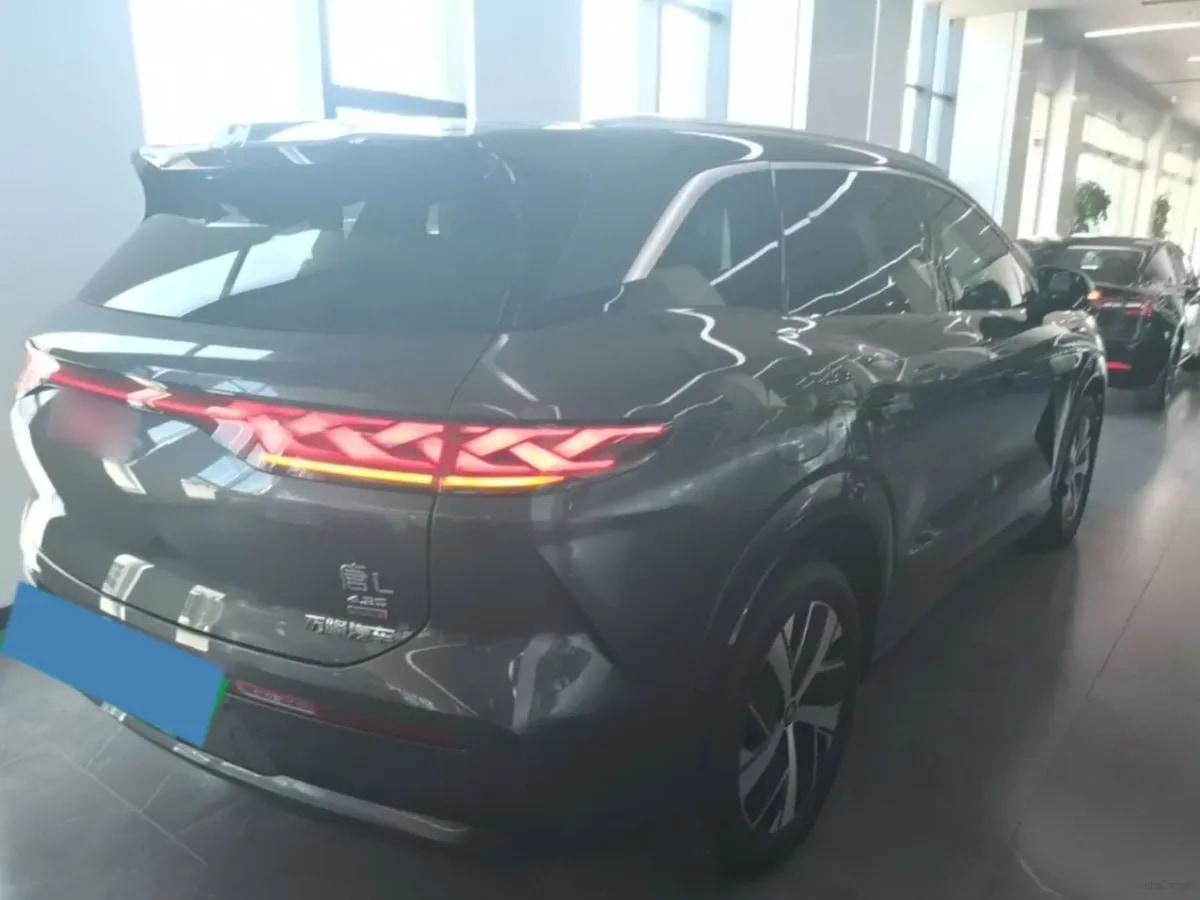 2025 BYD Tang L 1.5T 156HP L4 E-CVT PHEV 35.6KWH 200km image 6