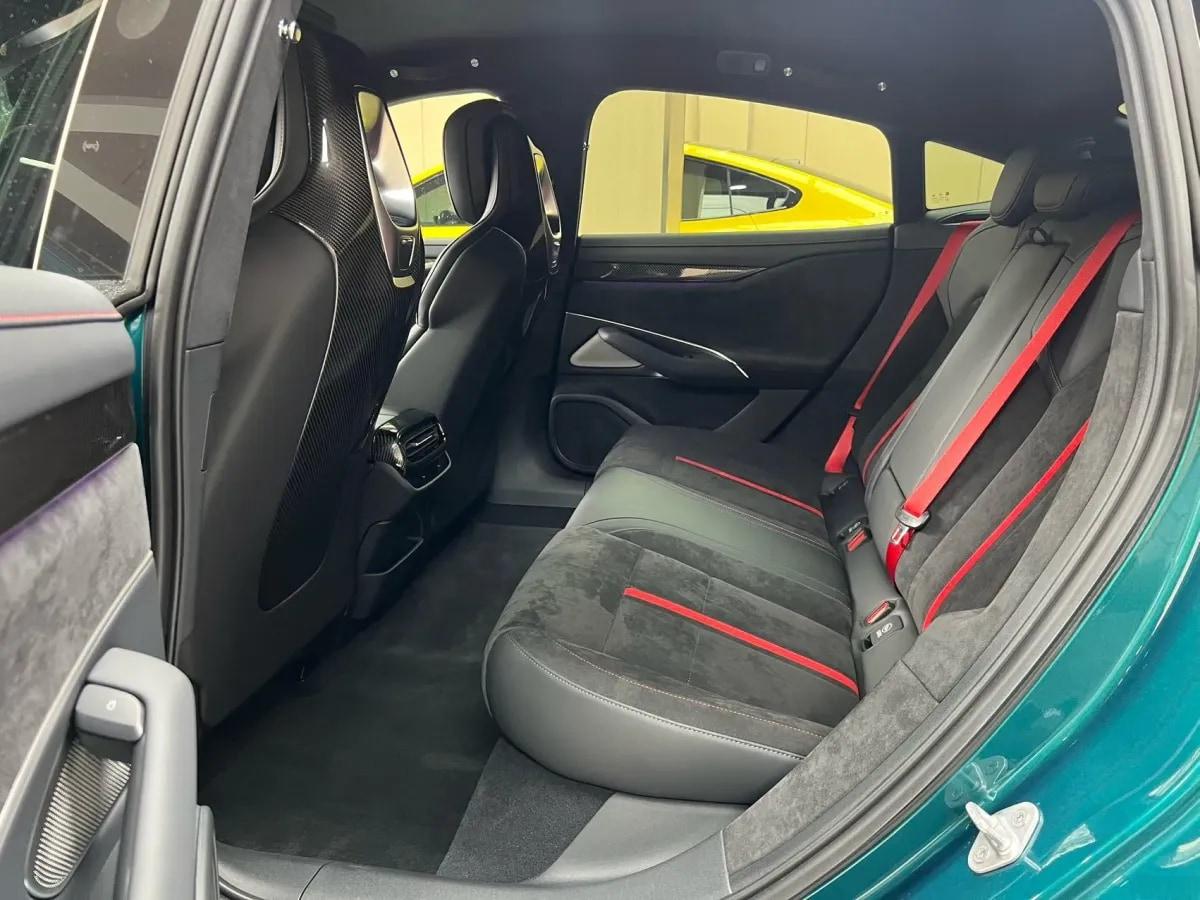 2025 Xiaomi SU7 Ultra BEV 93.7KWH image 6