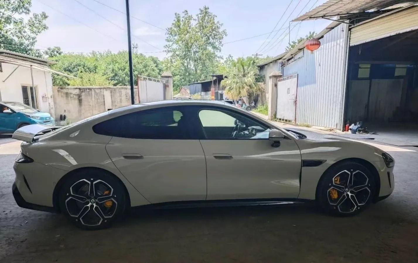 2024 Xiaomi SU7 BEV 94.3KWH image 6