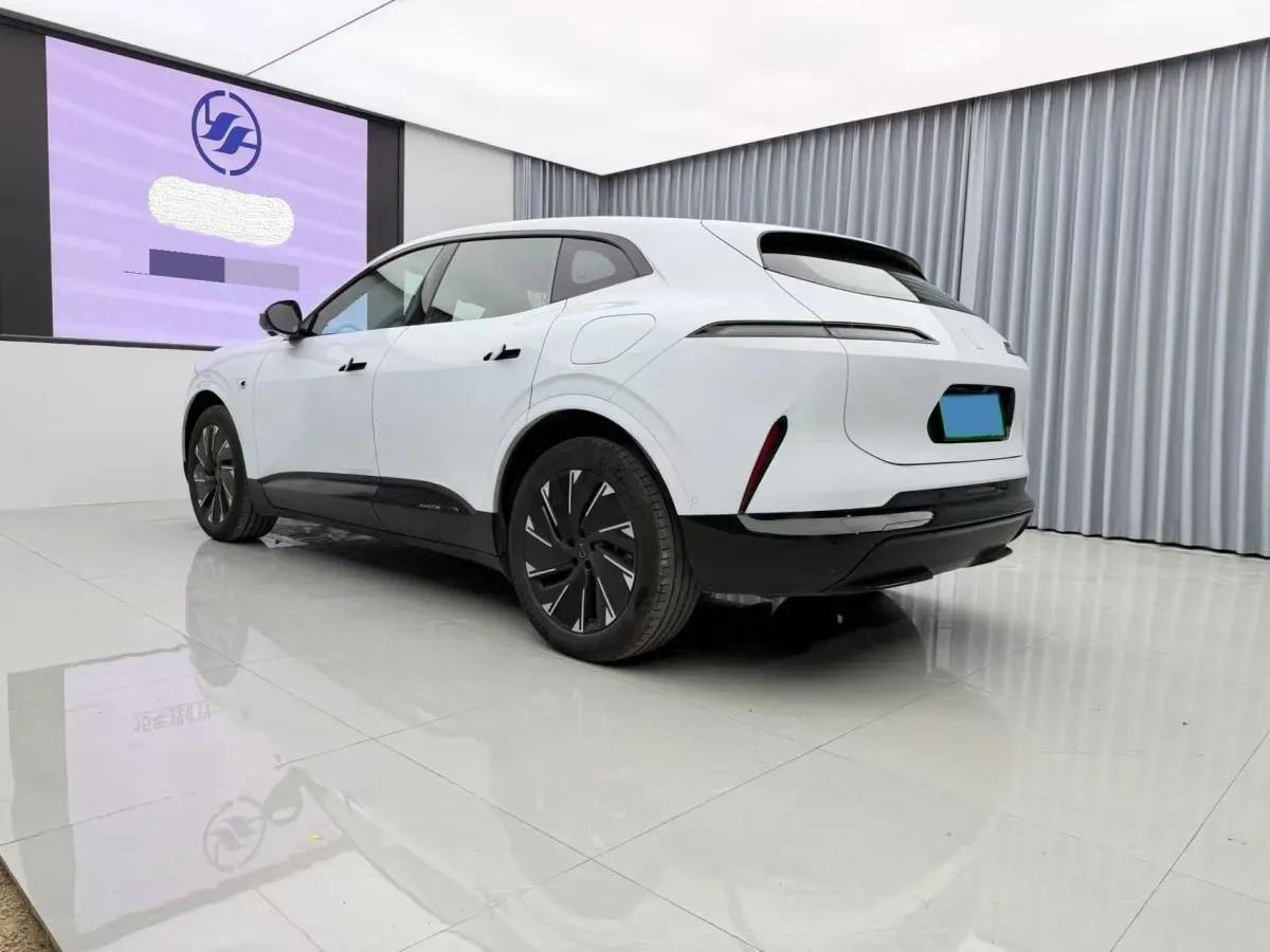 2024 Avatr 07 BEV 82.16KWH 650km image 6