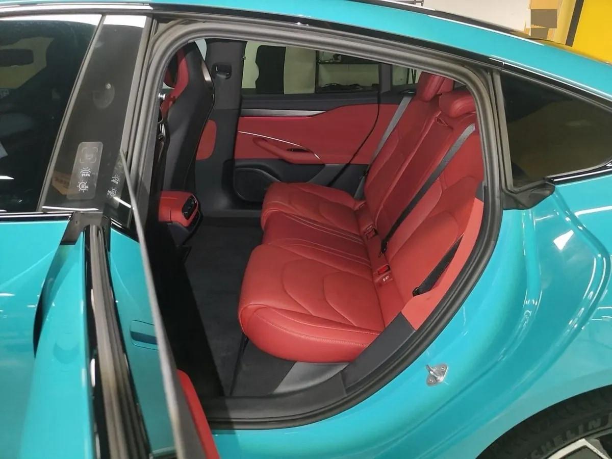 2024 Xiaomi SU7 BEV 73.6KWH 700km image 6