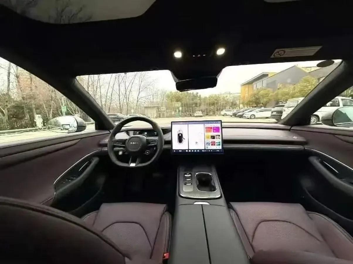 2024 Xiaomi SU7 BEV 73.6KWH image 6