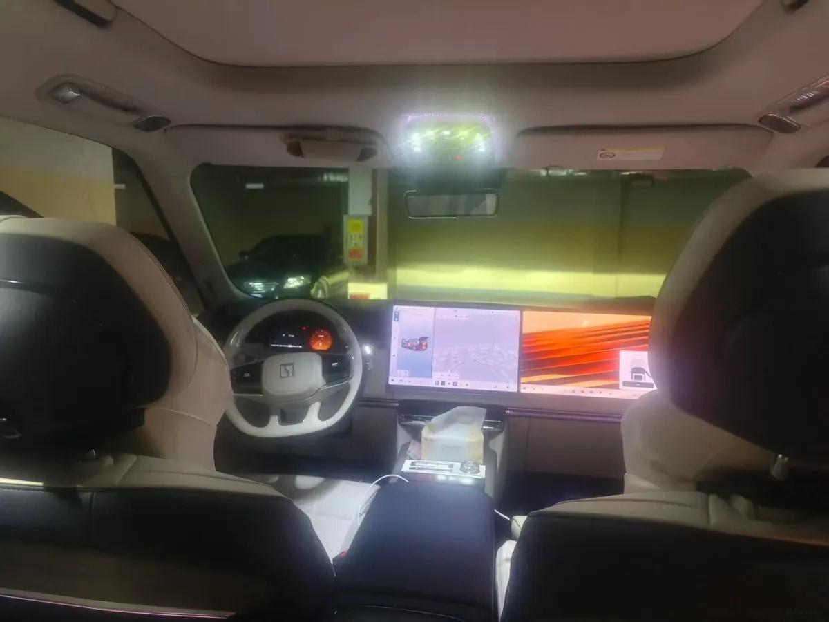 2025 Zeekr 9X 2.0T 279HP L4 1DHT PHEV image 6