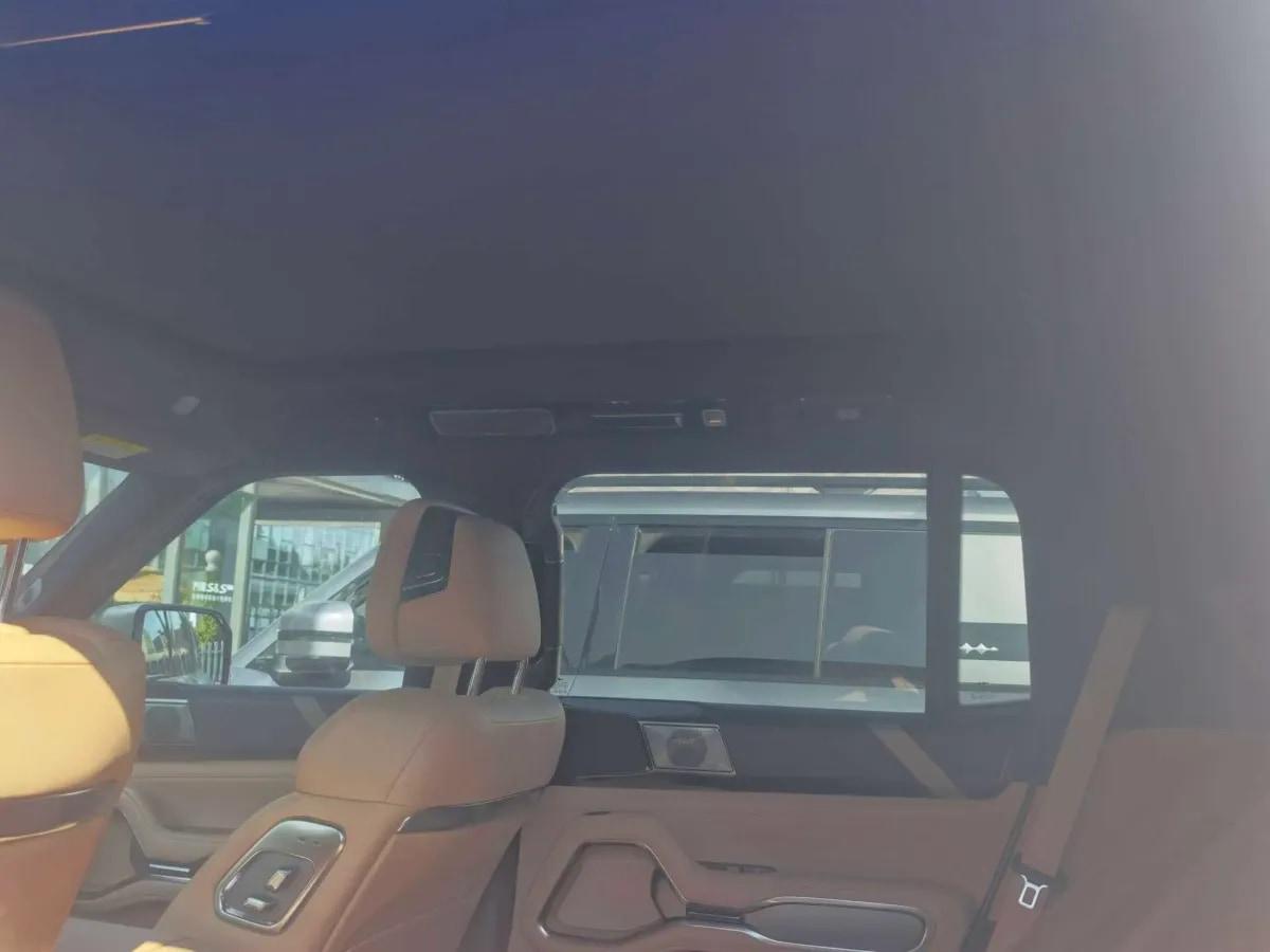 2025 Fang Cheng Bao Bao 8 2.0T 245HP L4 E-CVT PHEV 36.8KWH image 6