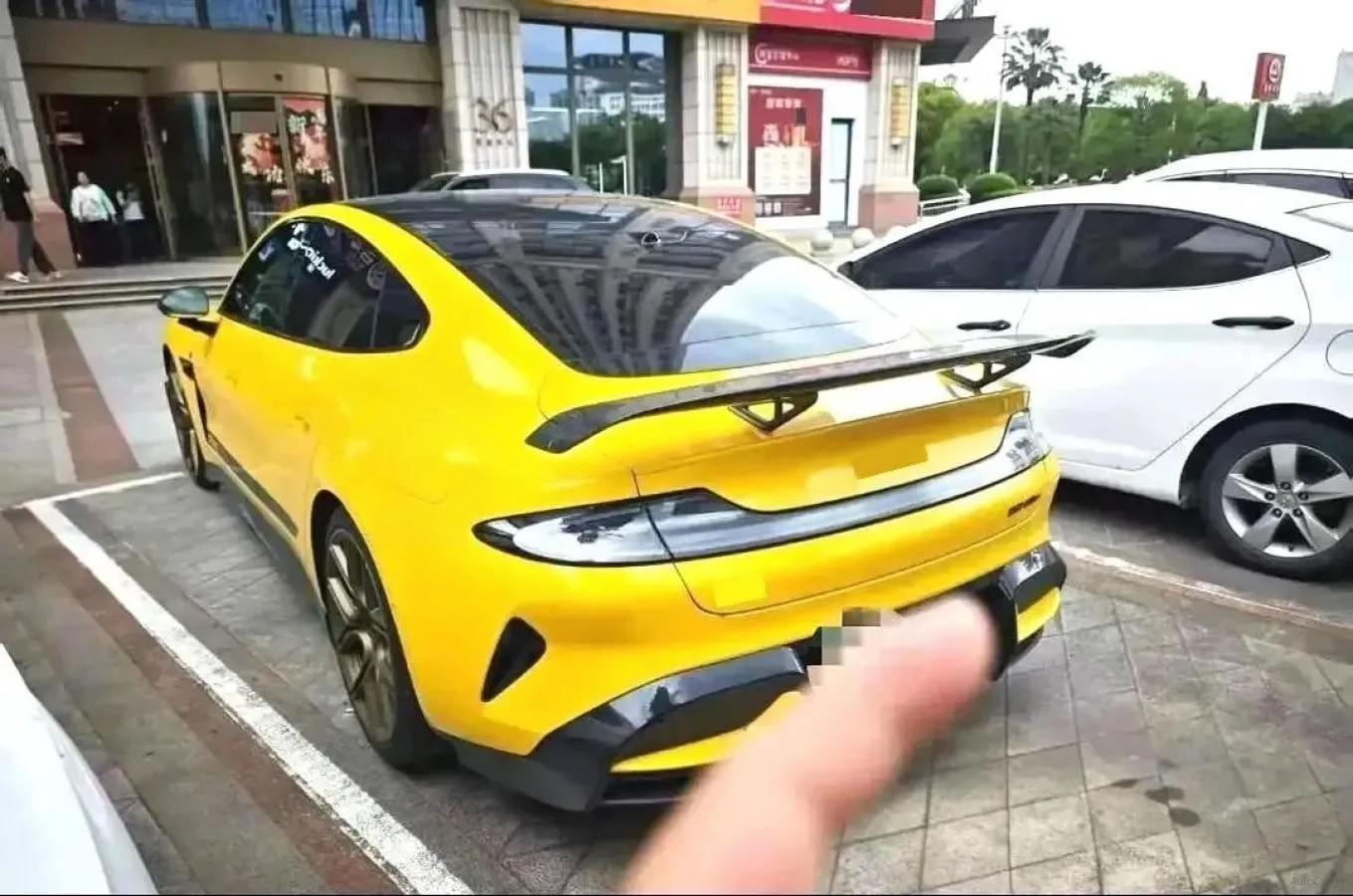 2025 Xiaomi SU7 Ultra BEV 93.7KWH image 6