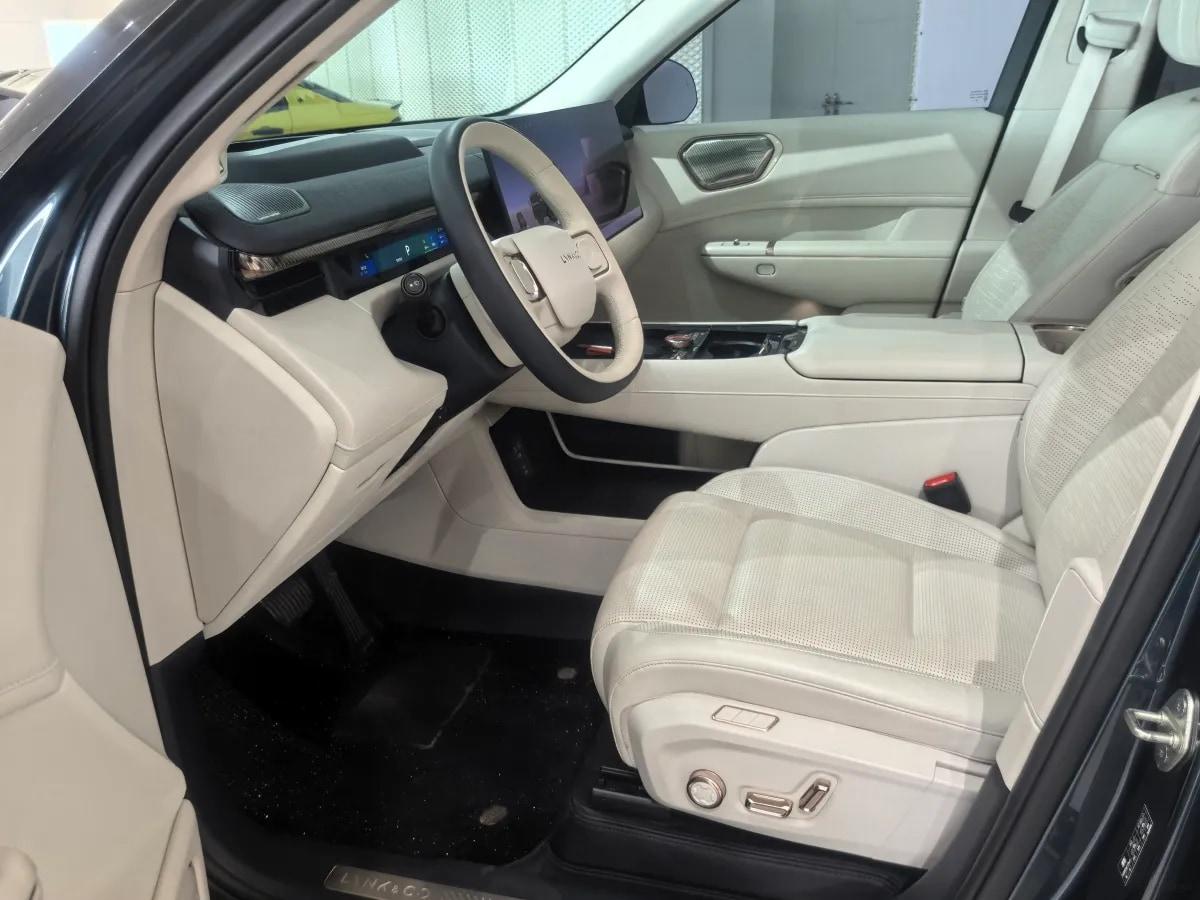 2025 LYNK&CO 900 2.0T 254HP L4 3DHT PHEV 52.38KWH 280km image 6