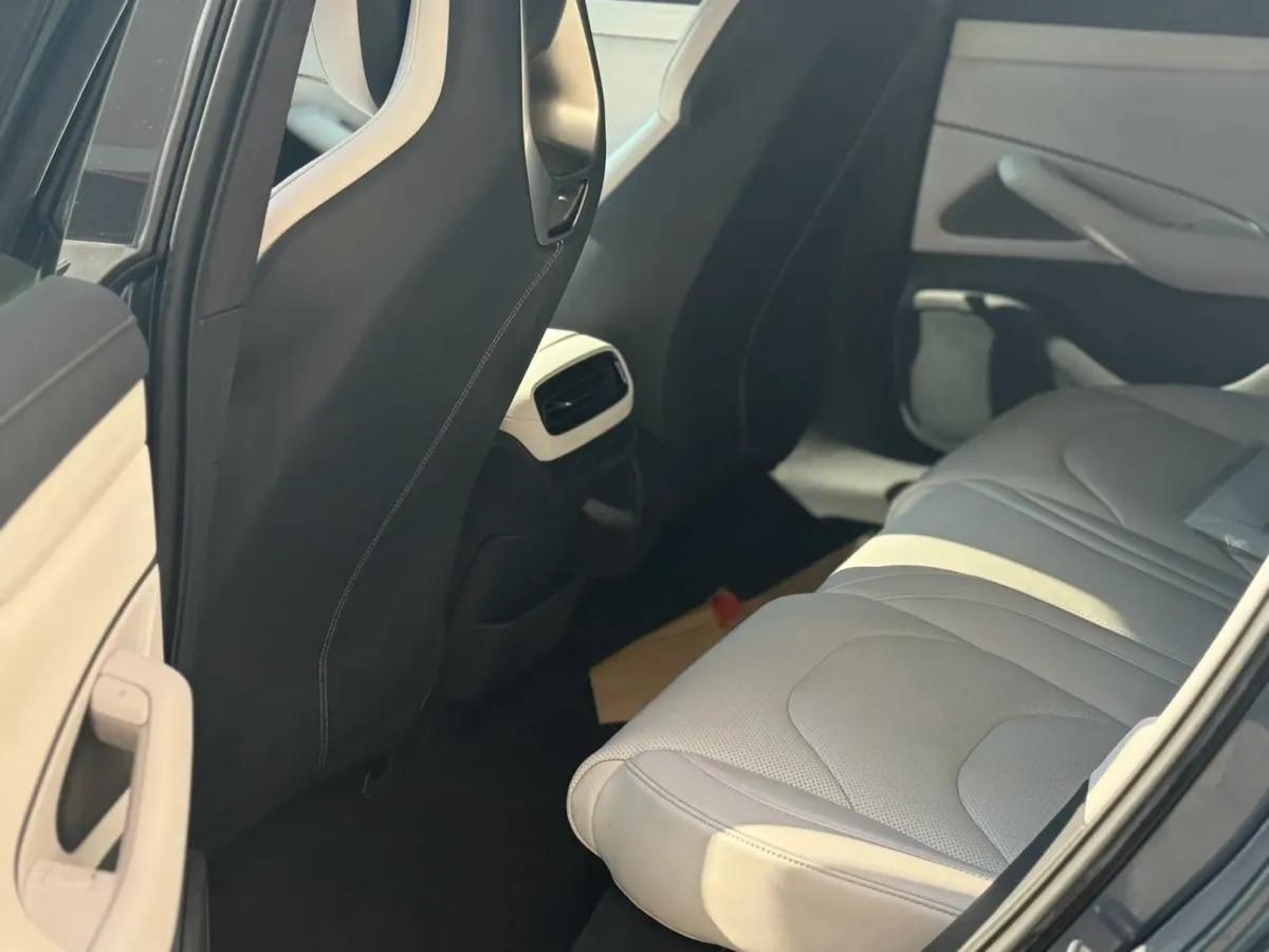 2024 Xiaomi SU7 BEV 101KWH image 6