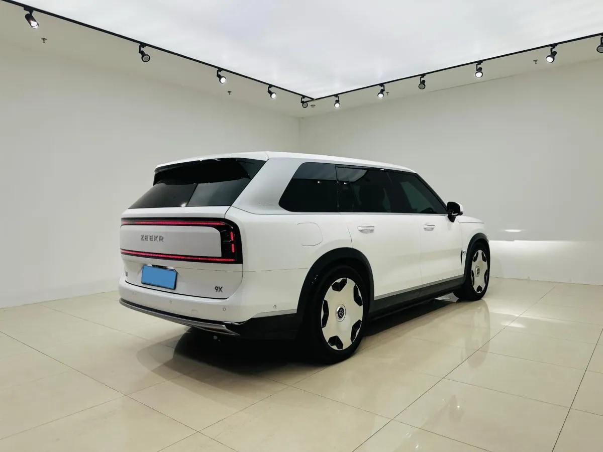 2025 Zeekr 9X 2.0T 279HP L4 1DHT PHEV image 6