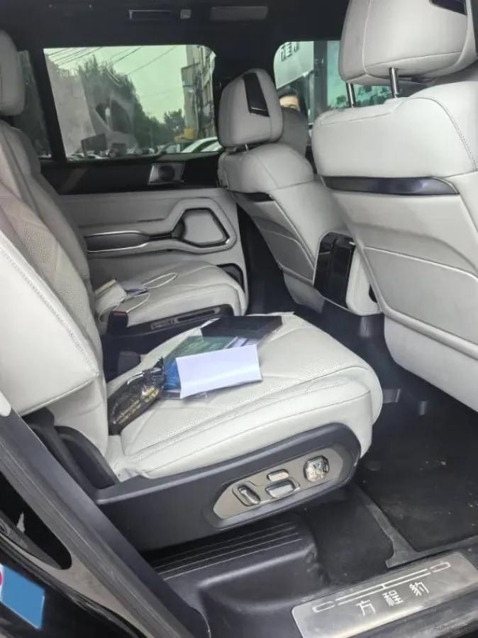2025 Fang Cheng Bao Bao 8 2.0T 245HP L4 E-CVT PHEV 36.8KWH image 6