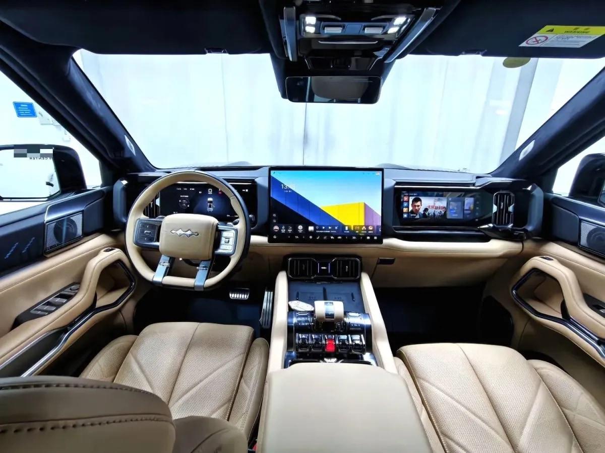 2025 FangChengBao Bao 8 2.0T 245HP L4 E-CVT PHEV 36.8KWH image 6