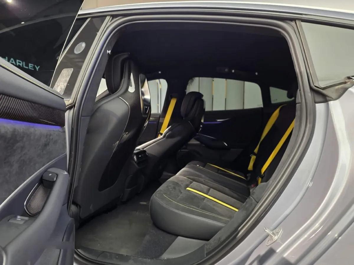 2025 Xiaomi SU7 Ultra BEV 93.7KWH 630km image 6