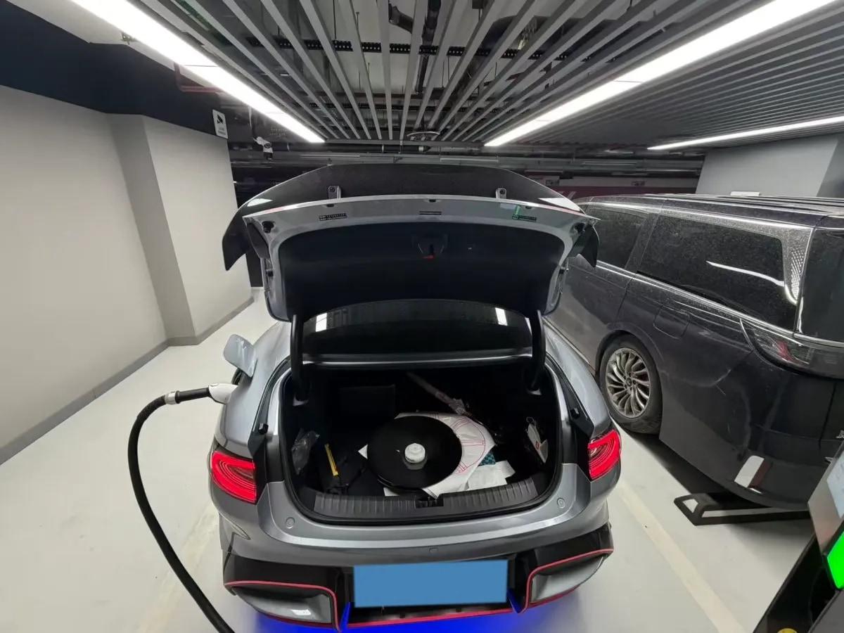 2025 Xiaomi SU7 Ultra BEV 93.7KWH 630km image 6