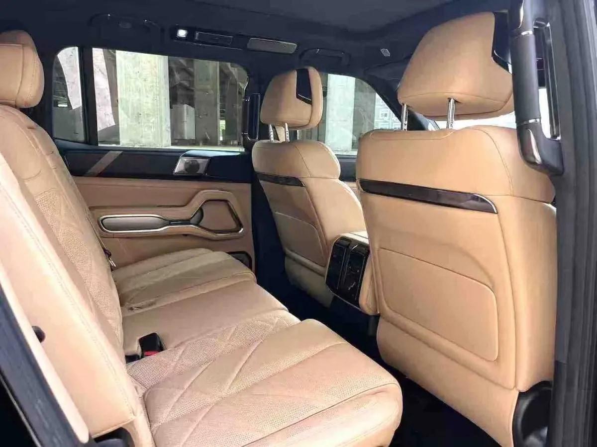 2025 Fang Cheng Bao Bao 8 2.0T 245HP L4 E-CVT PHEV 36.8KWH image 6