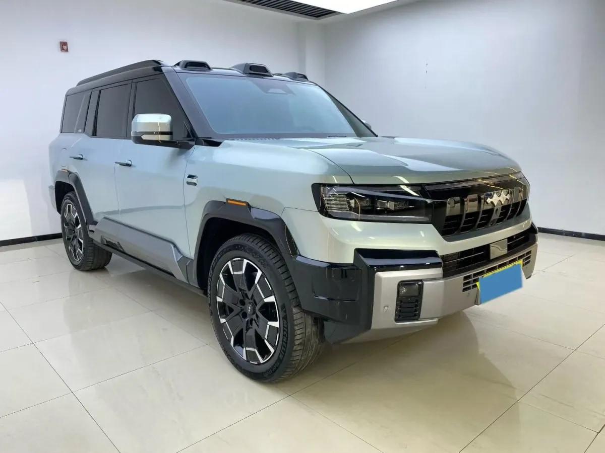 2025 Fang Cheng Bao Bao 8 2.0T 245HP L4 E-CVT PHEV 36.8KWH image 6