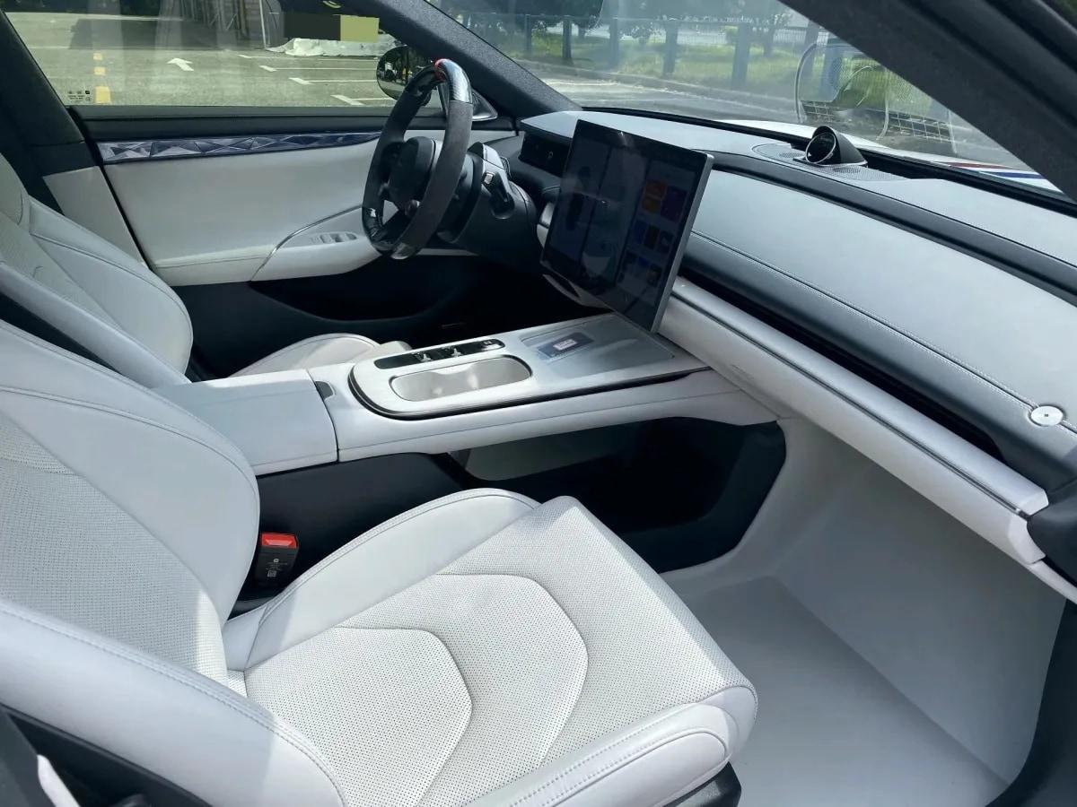 2024 Xiaomi SU7 BEV 73.6KWH image 6