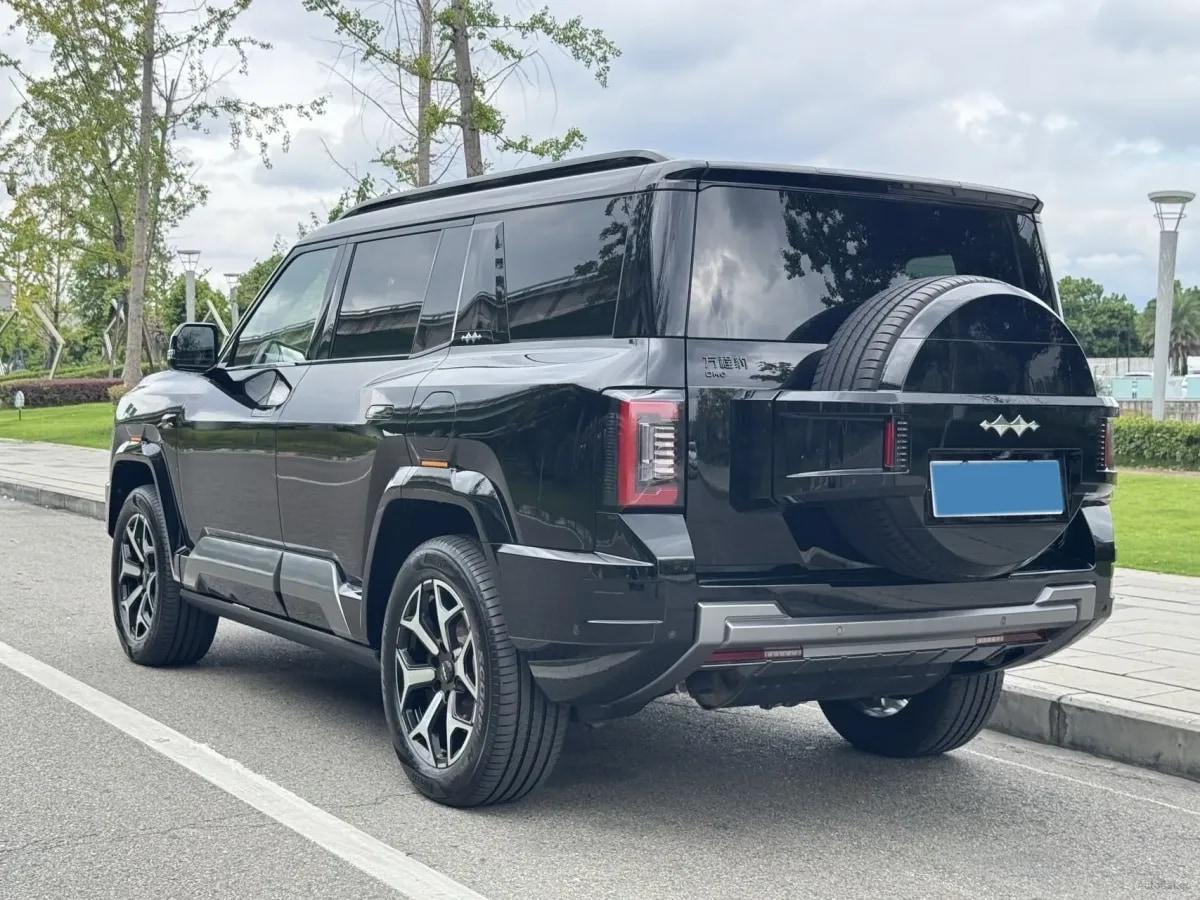 2025 FangChengBao Bao 8 2.0T 245HP L4 E-CVT PHEV 36.8KWH image 6