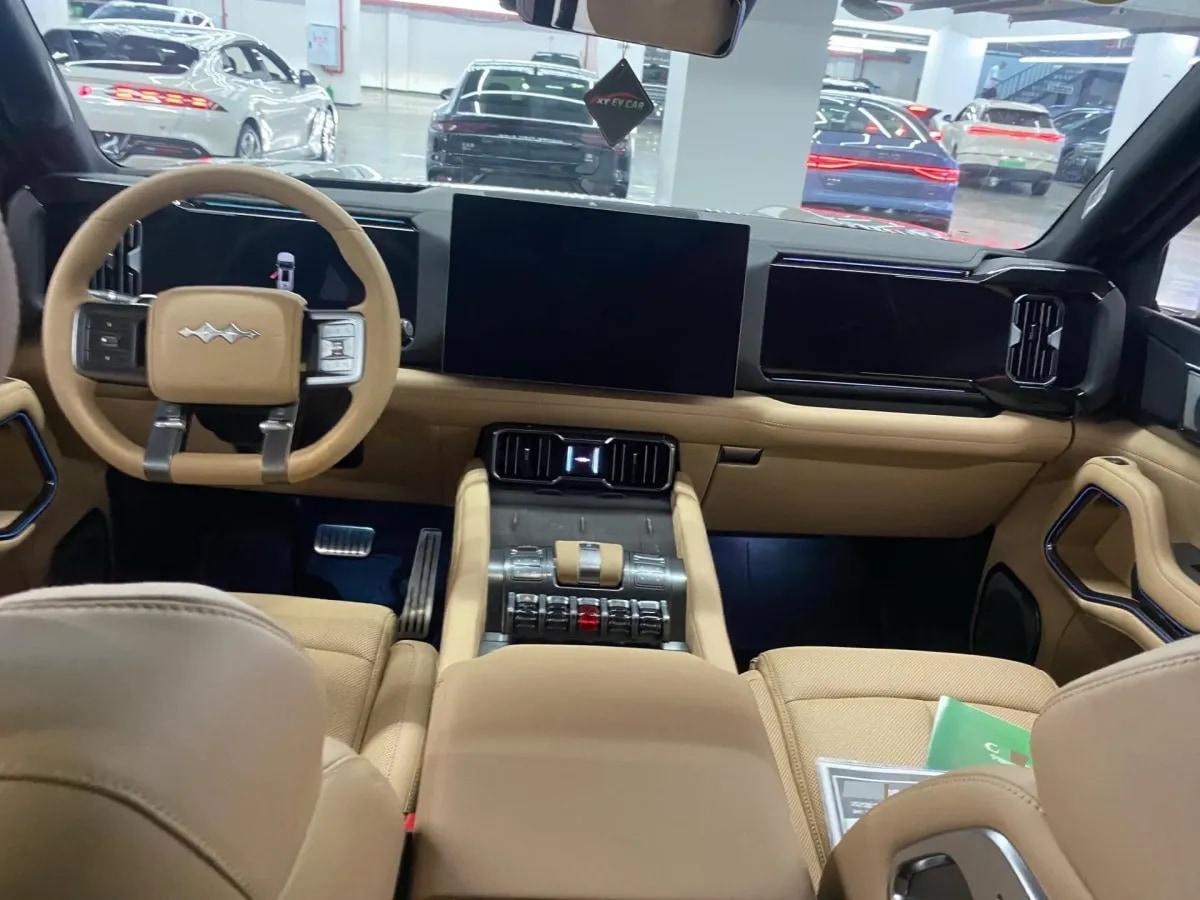 2025 FangChengBao Bao 8 2.0T 245HP L4 E-CVT PHEV 36.8KWH image 6
