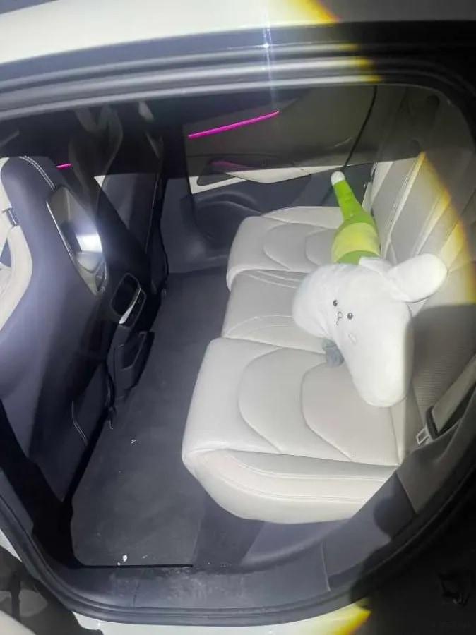 2024 Xiaomi SU7 BEV 73.6KWH image 6