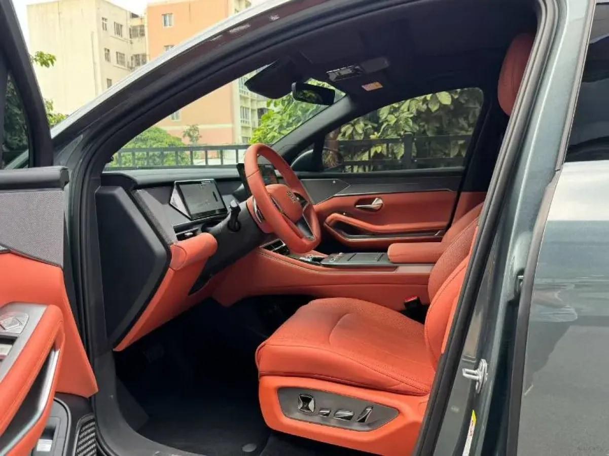 2025 BYD Tang L 1.5T 156HP L4 E-CVT PHEV 35.6KWH 175km image 6