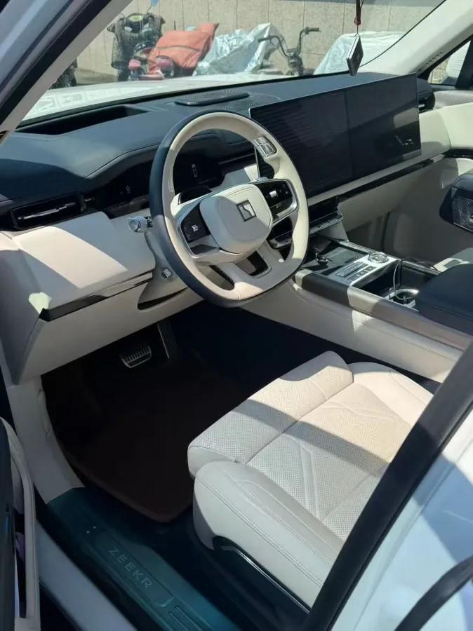 2025 Zeekr 9X 2.0T 279HP L4 1DHT PHEV 70KWH 355km image 6