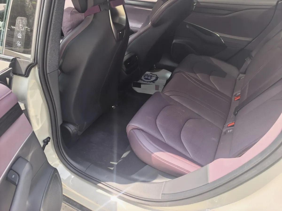 2024 Xiaomi SU7 BEV 73.6KWH image 6
